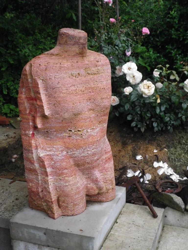 Torso aus rotem persischem Travertin 2, 2007